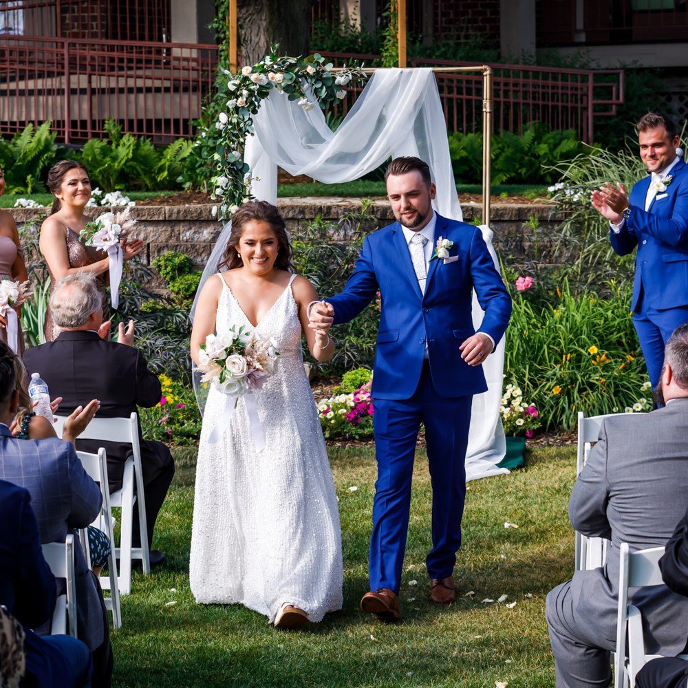 Outdoor Ceremony | Wedding Gallery